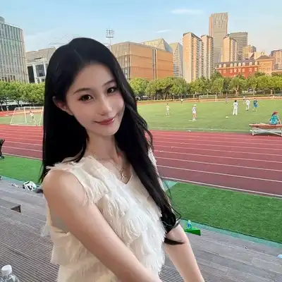 袁诗